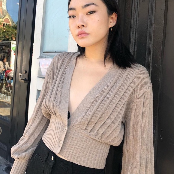 BNWOT Thais Aritzia Wilfred Cardigan - Picture 4 of 4